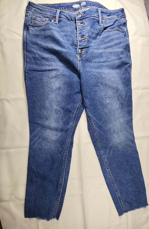 Old Navy Denim - Old Navy Rockstar Super Skinny 360 Stretch Extra High Rise Raw Hem